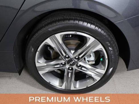 Used 2024 Kia K5 EX FWD image 11
