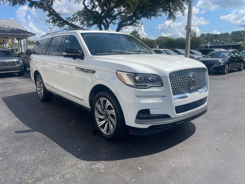 Used 2023 Lincoln Navigator L Reserve AWD/4WD image 8