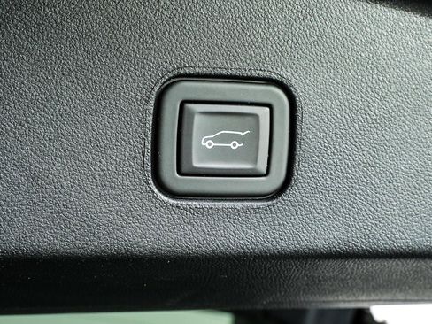 Certified 2024 Cadillac Lyriq Tech RWD image 32