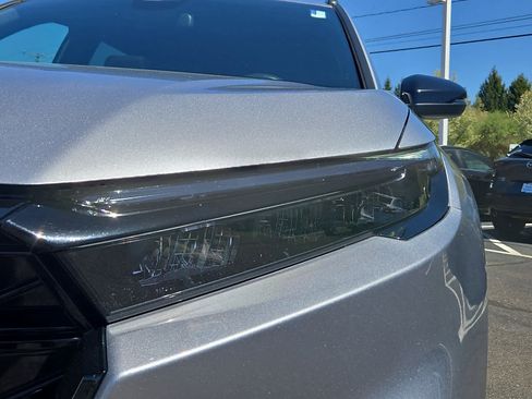Used 2024 Honda CR-V Sport image 10