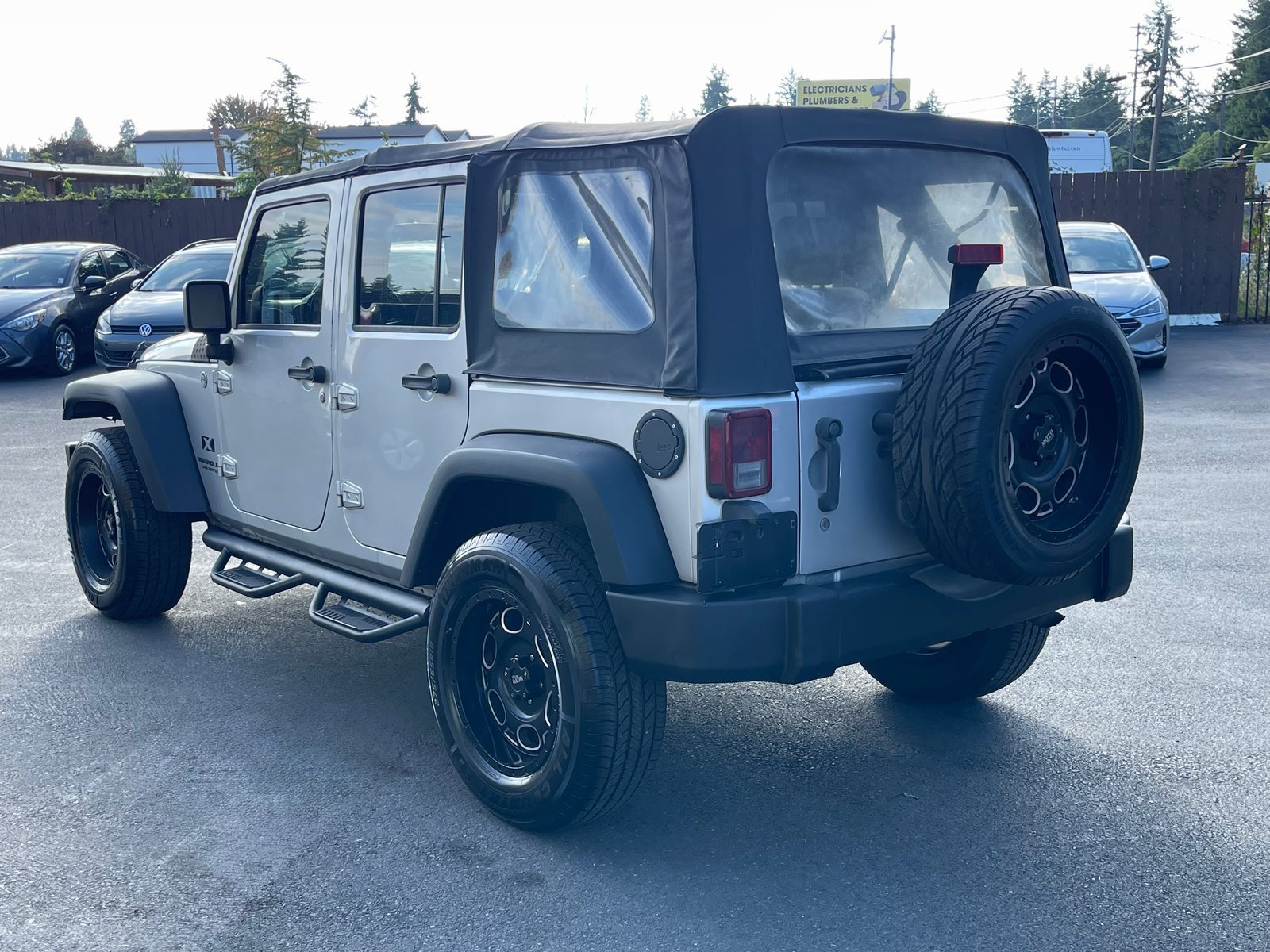 Used 2009 Jeep Wrangler Unlimited X AWD/4WD image 5