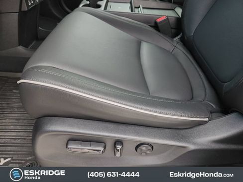 Certified 2026 Honda Odyssey Touring image 25