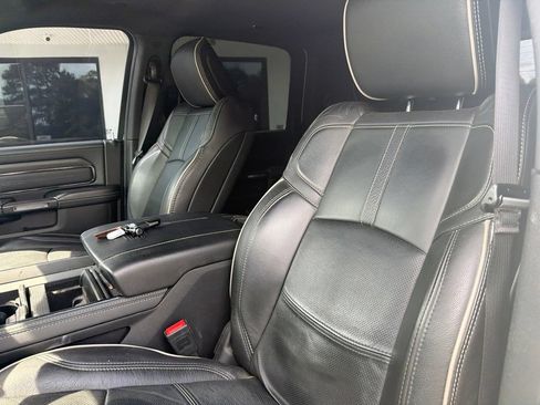 Used 2024 RAM 2500 Limited AWD/4WD image 2