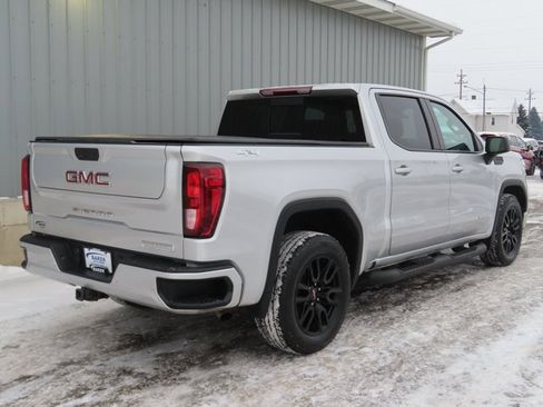 Used 2022 GMC Sierra 1500 Elevation w/ Preferred Package image 3