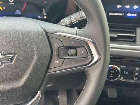 New 2026 Chevrolet Trax ACTIV w/ Sunroof Package FWD image 5