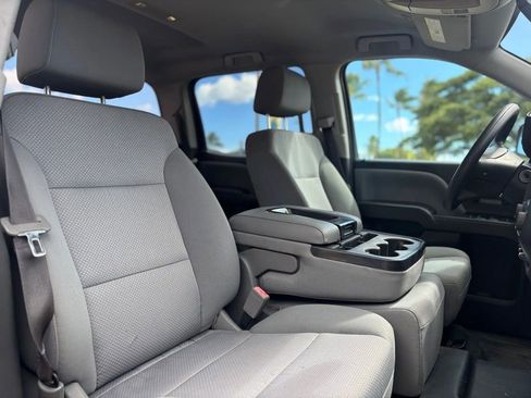 Used 2017 GMC Sierra 1500 2WD Crew Cab w/ Sierra Convenience Package image 9