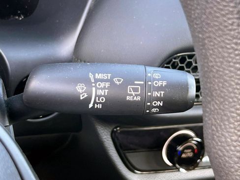 Certified 2023 Honda HR-V LX image 20