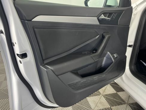 Used 2021 Volkswagen Jetta S w/ Driver Assistance Package FWD image 10