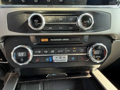 Used 2022 Ford F250 Lariat w/ Tremor Off-Road Package AWD/4WD image 21