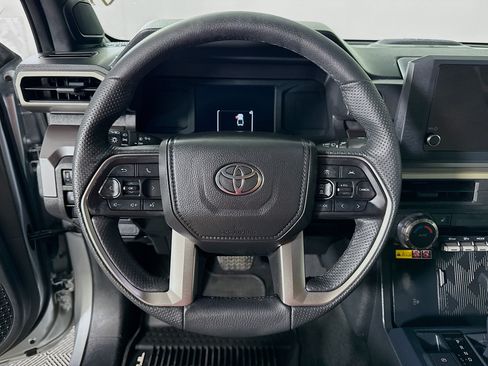 Used 2025 Toyota Tacoma SR5 w/ SR5 Upgrade Package AWD/4WD image 12