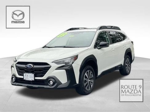Used 2023 Subaru Outback Premium image 1