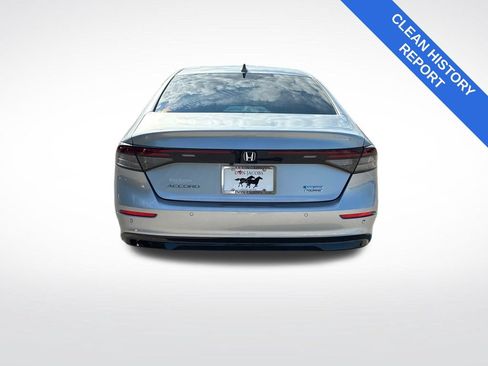 Used 2025 Honda Accord Touring image 4