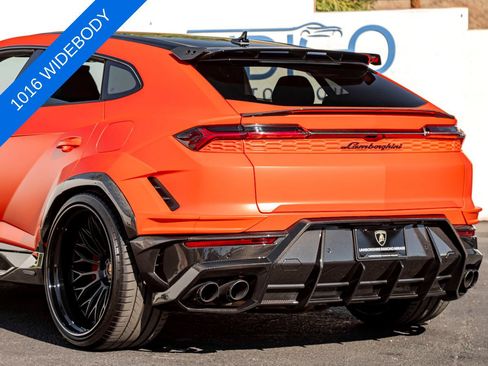 Used 2025 Lamborghini Urus SE AWD/4WD image 10