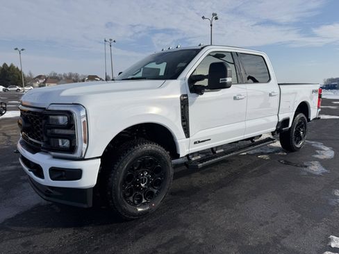 New 2026 Ford F250 XLT w/ XLT Premium Package image 4