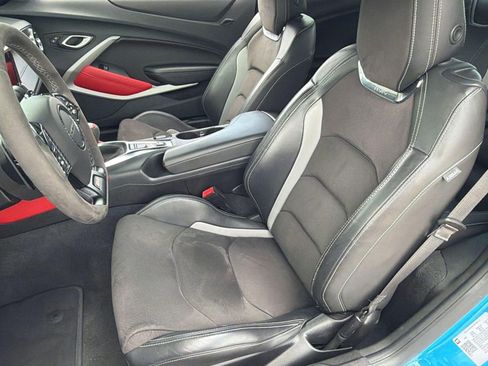 Used 2022 Chevrolet Camaro SS RWD image 5