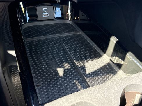 Certified 2022 Ford Mustang Mach-E Select w/ Comfort/Technology Package image 23