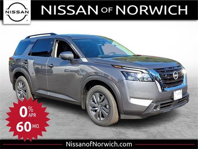 New 2025 Nissan Pathfinder SV w/ SV Premium Package