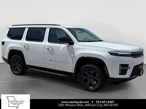 New 2026 Jeep Grand Wagoneer Limited AWD/4WD image 1
