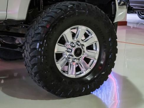 Used 2019 Ford F250 Lariat w/ Lariat Value Package image 48