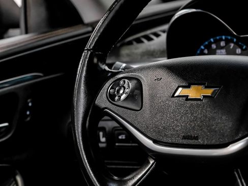 Used 2018 Chevrolet Impala Premier FWD image 23