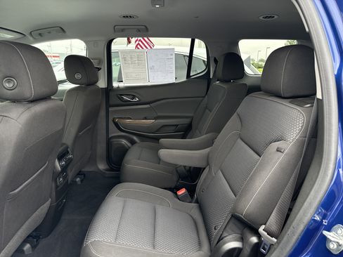 Certified 2023 GMC Acadia SLE w/ Driver Convenience Package image 25