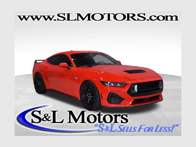 Used 2024 Ford Mustang GT RWD image 1