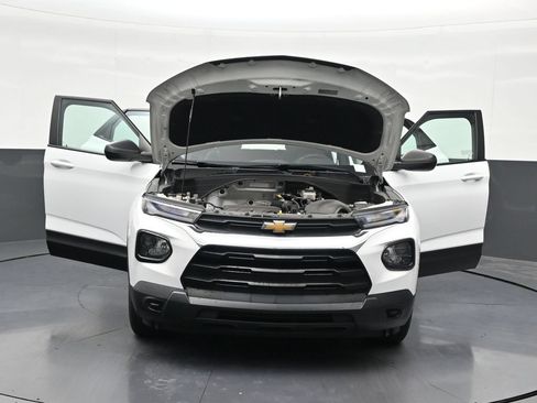 Used 2023 Chevrolet TrailBlazer LS FWD image 36