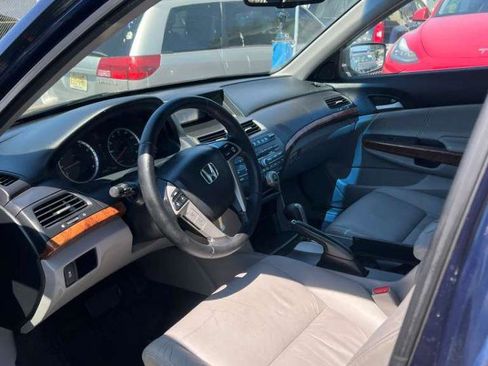 Used 2011 Honda Accord EX-L image 25