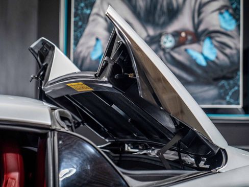 Used 2018 McLaren 570S Spider image 61