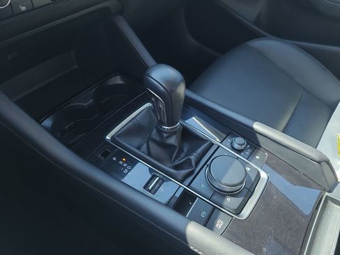 Used 2024 MAZDA MAZDA3 s image 24