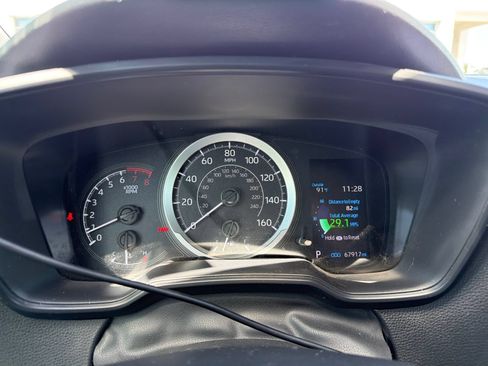 Used 2021 Toyota Corolla LE FWD image 9