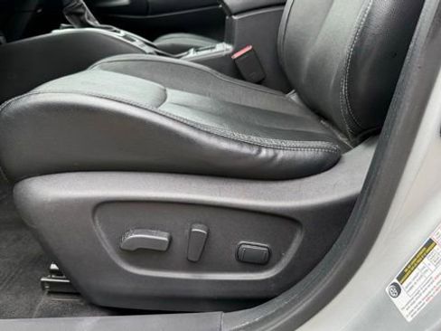 Used 2017 Nissan Rogue SL AWD/4WD image 16