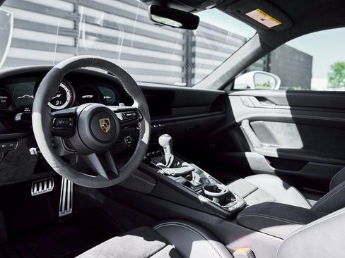 Used 2022 Porsche 911 GT3 image 2