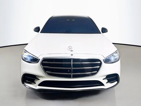 Used 2023 Mercedes-Benz S 580 4MATIC Sedan image 2