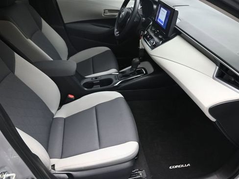 Used 2024 Toyota Corolla LE image 34