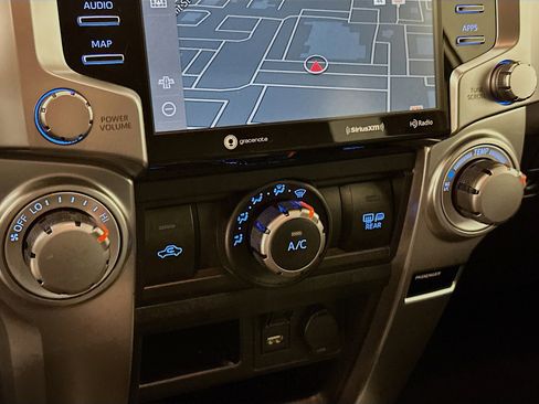 Used 2024 Toyota 4Runner SR5 Premium image 24