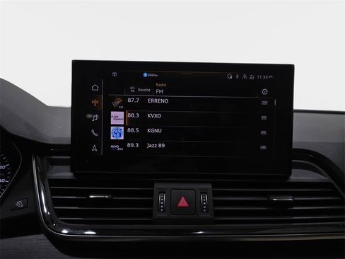 Used 2023 Audi Q5 2.0T Premium w/ Convenience Package image 23