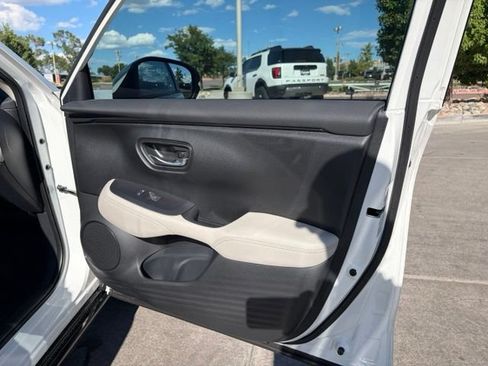 Used 2024 Honda HR-V EX-L image 23