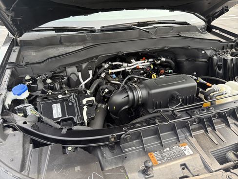Certified 2024 Ford Explorer XLT w/ Equipment Group 202A AWD/4WD image 50