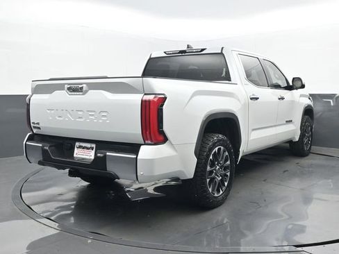 Used 2024 Toyota Tundra Limited AWD/4WD image 23