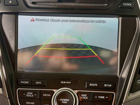 Used 2015 Hyundai Santa Fe Sport w/ Option Group 04 AWD/4WD image 21