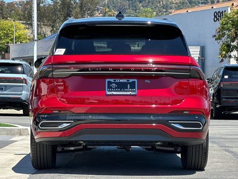 New 2026 Lincoln Nautilus Reserve AWD/4WD image 4
