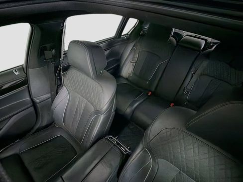 Used 2017 BMW 750i xDrive image 15