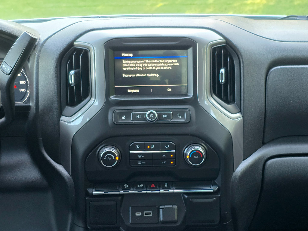 Used 2021 Chevrolet Silverado 1500 Custom Trail Boss w/ LPO, Dark Essentials Package AWD/4WD image 17