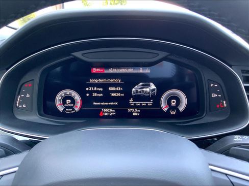 Used 2023 Audi Q8 Prestige w/ Prestige Package AWD/4WD image 22