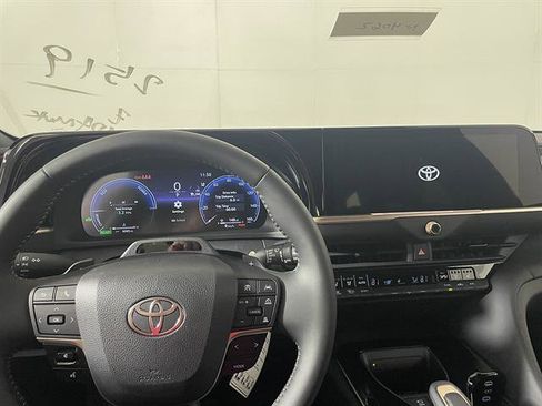 New 2026 Toyota Crown Signia AWD/4WD image 15