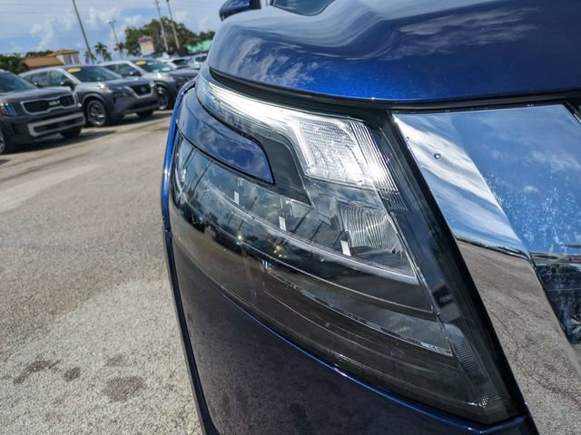 Used 2025 Nissan Pathfinder SL FWD image 10