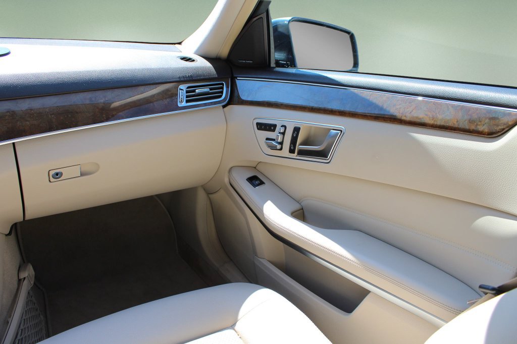 Used 2016 Mercedes-Benz E 350 4MATIC Wagon image 20