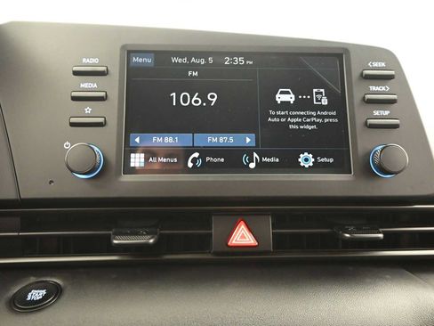 New 2026 Hyundai Elantra SEL Sport FWD image 17