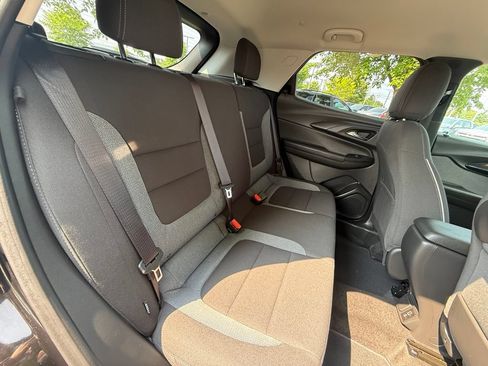 Used 2023 Chevrolet TrailBlazer LT w/ Convenience Package AWD/4WD image 24
